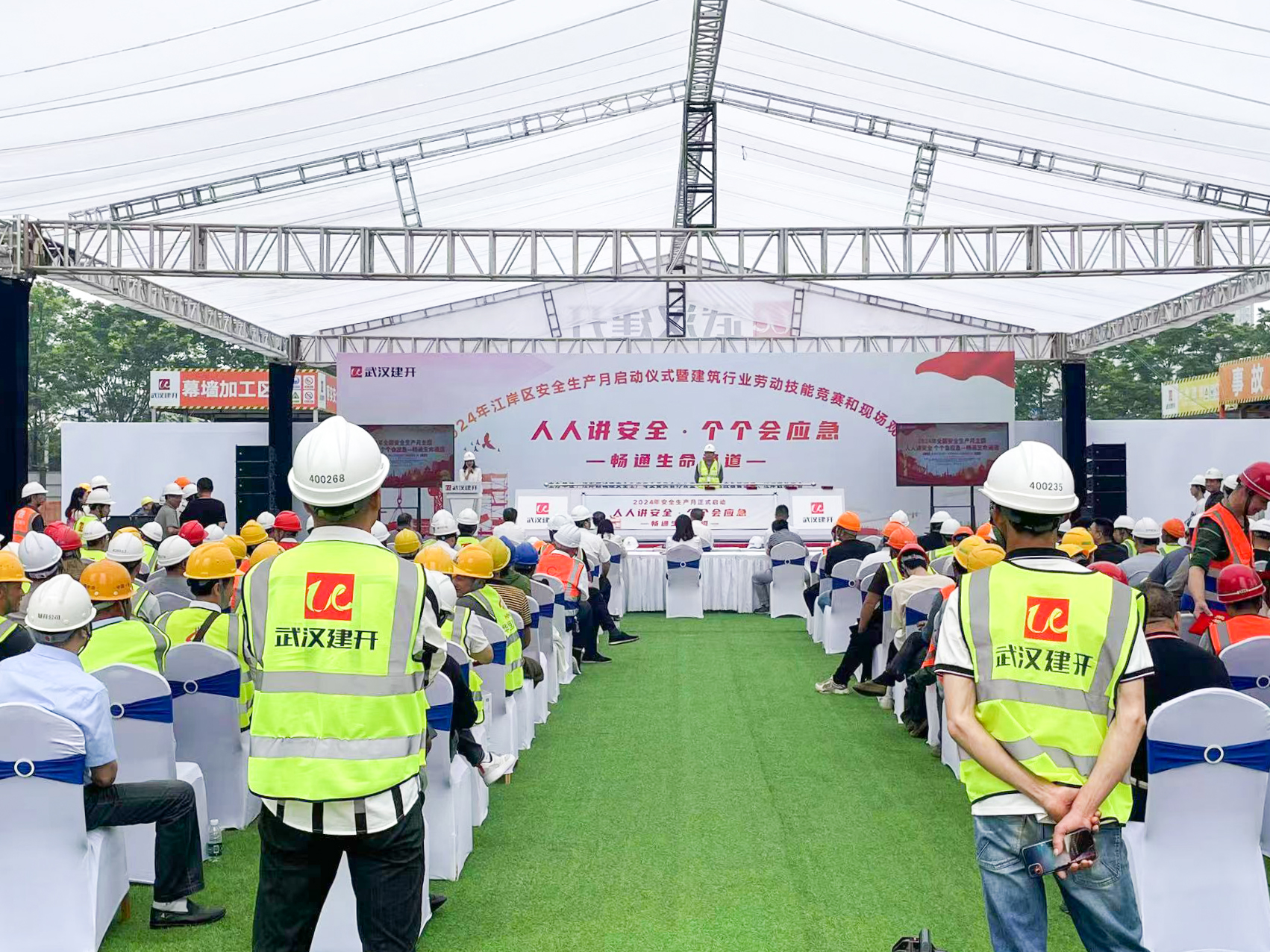 騰暉無(wú)人塔吊落地華中，現(xiàn)場(chǎng)示范應(yīng)用驚艷觀(guān)摩會(huì)